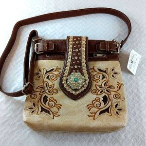 Justin West Co conceal carry purse.Tan/Brown western style embroidery